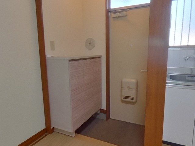 栄ハウス 玄関