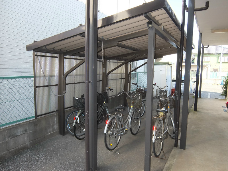 栄ハウス 駐輪場