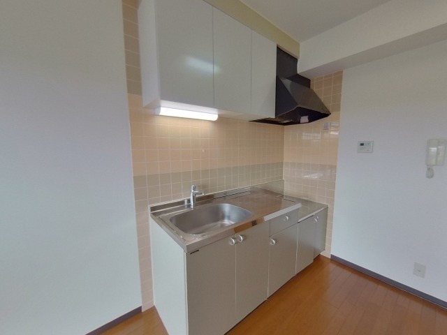 クレスト鹿浜 キッチン