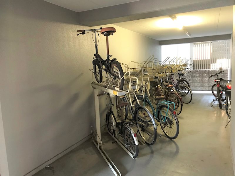 ラ・トゥール川口 駐輪場