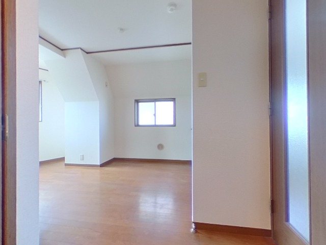 第51まさひろ商事ビル 玄関からDK