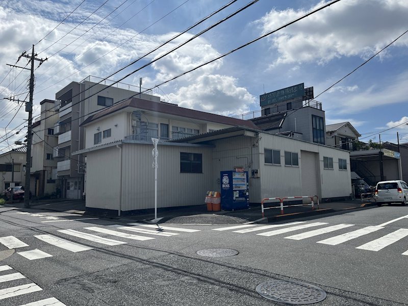 鹿浜6丁目事務所付倉庫 外観